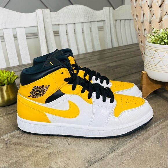 Nike Air Jordan 1 Mid University Gold White & Black Men’s Size 9.5 - Picture 3 of 6